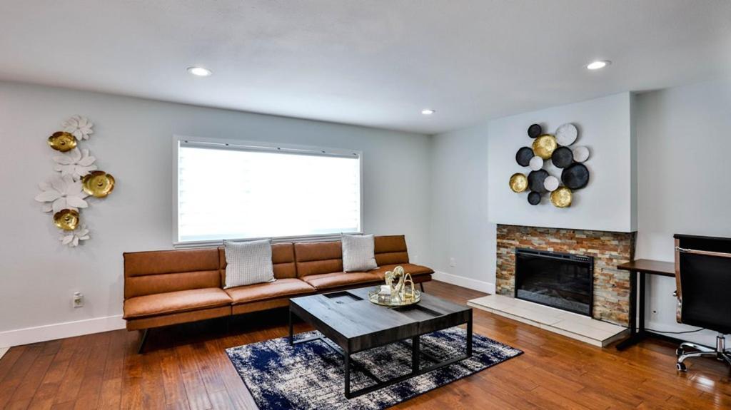 H&H Modern Lux 4Bd 1 King Suite 3 Queen Socal Disney Уестминстър Екстериор снимка